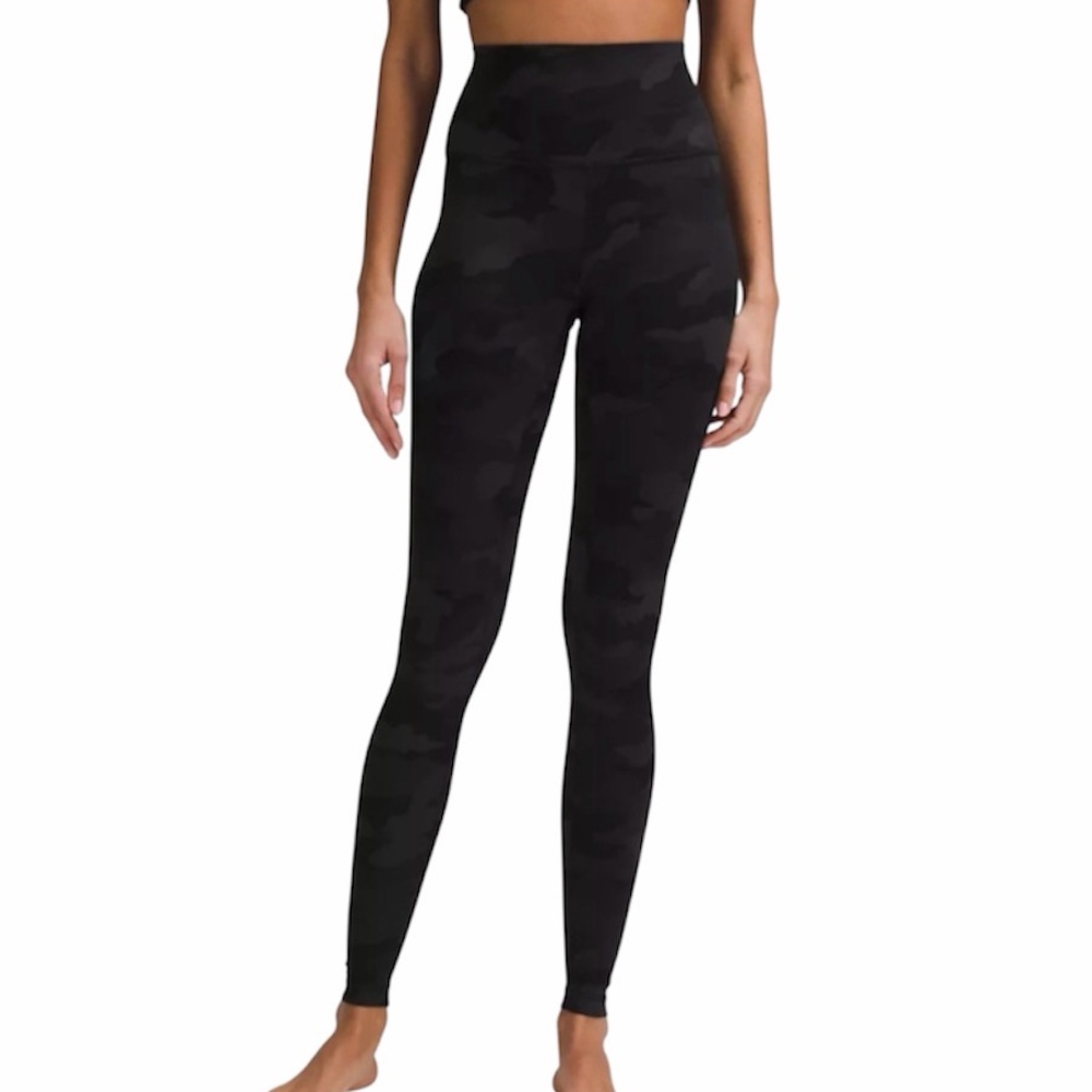 Lululemon Align High Rise 28” Leggings Size 4 Black Camo Nulu Yoga Pants